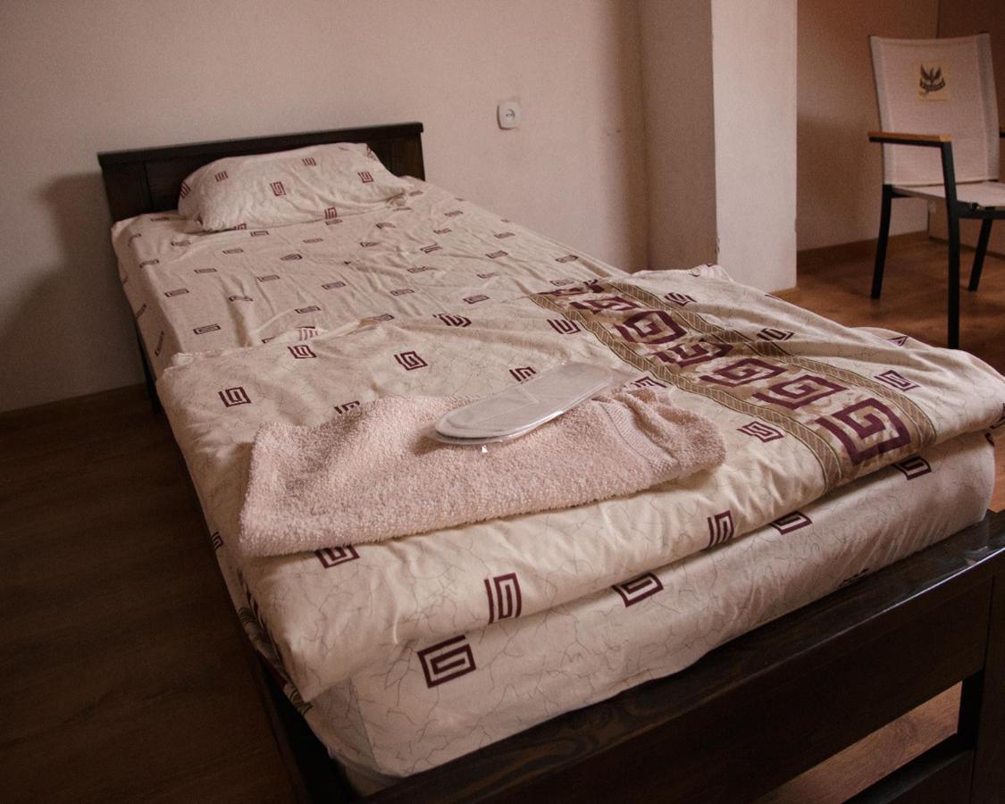 U Dvori Hotel Podgorodtsy Luaran gambar