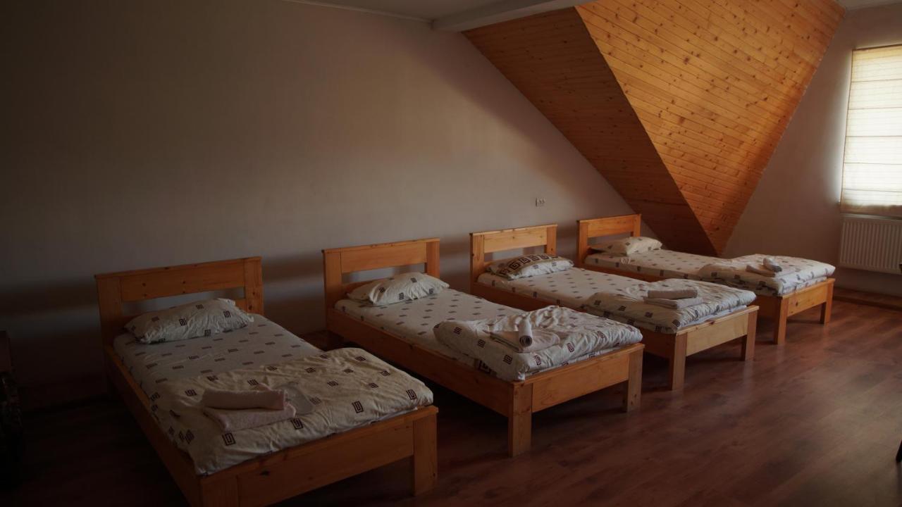 U Dvori Hotel Podgorodtsy Luaran gambar