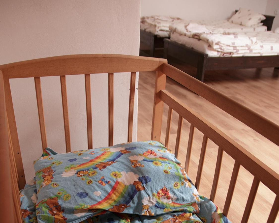 U Dvori Hotel Podgorodtsy Luaran gambar